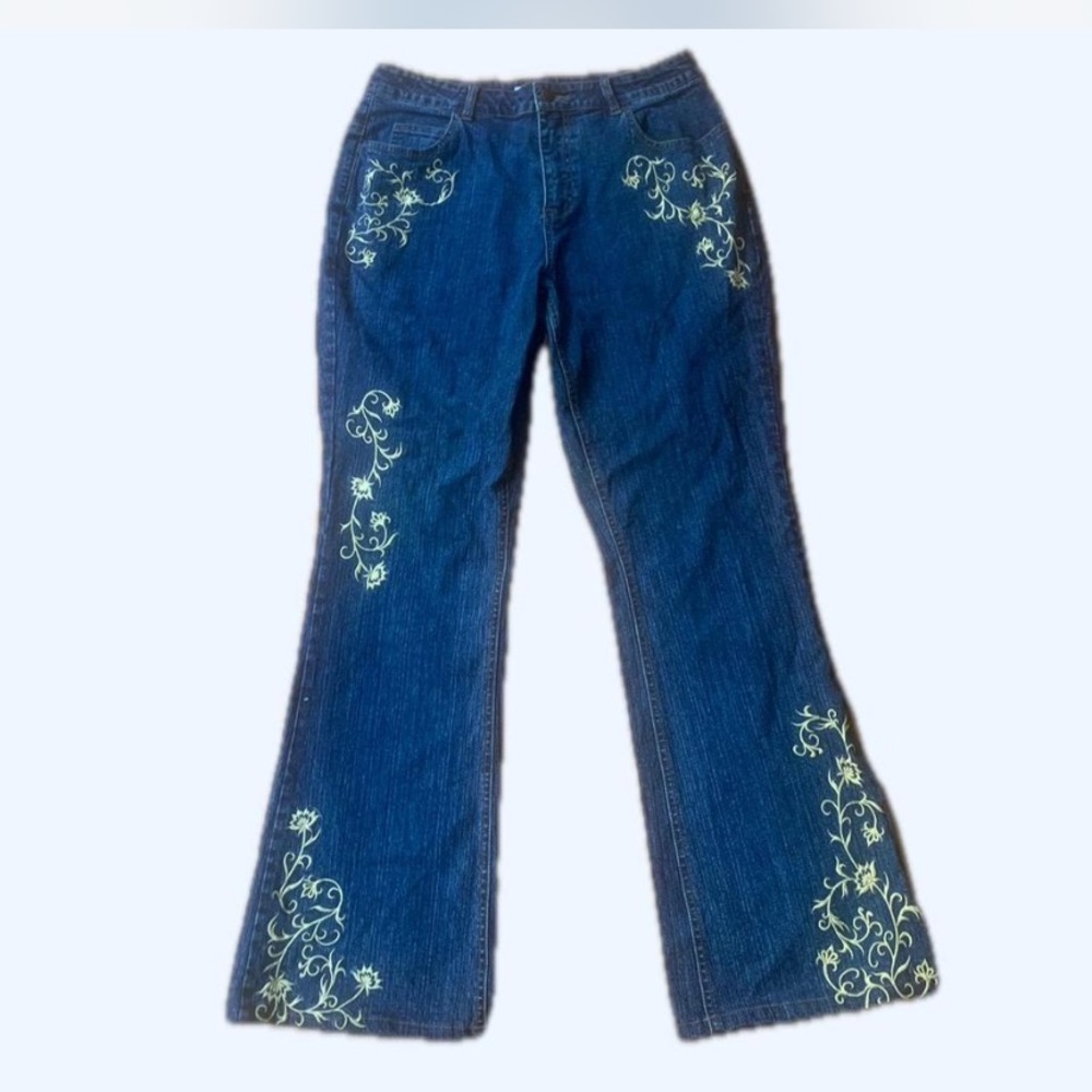 Embellished designed flare jeans